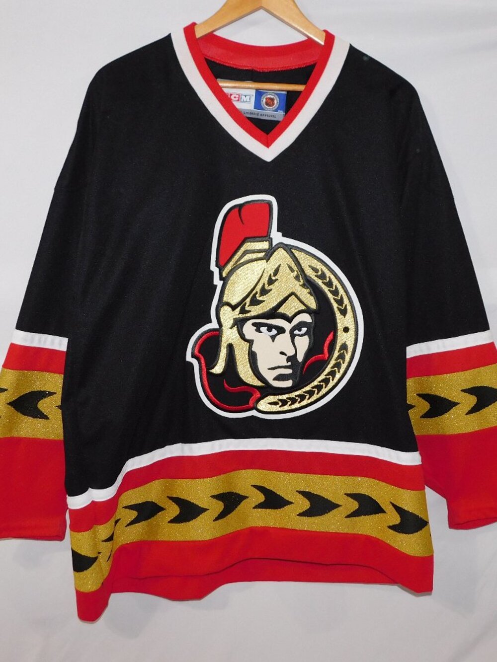 VTG Ottawa Senators Black Alternate Jersey CCM Air Knit Peace Tower Patch Large